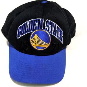 Mitchell & Ness Golden State 1971 City Arch Snapback Hat